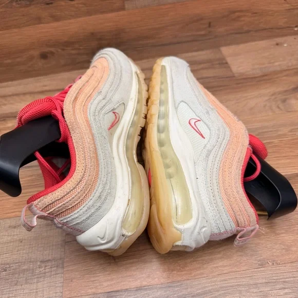 Nike women’s Size 6  Air Max 97 'Sisterhood sneakers - Picture 6 of 9